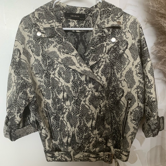 ZARA OVERSIZED SNAKESKIN MOTO JACKET - Picture 7 of 7